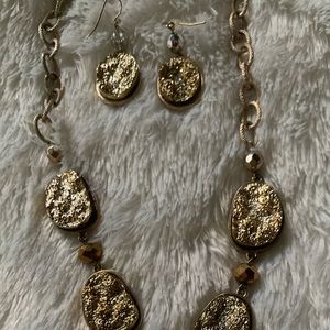 Gold druzy earring and necklace set